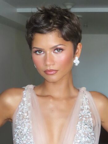 Full leaked Zendaya page private onlyfans photo