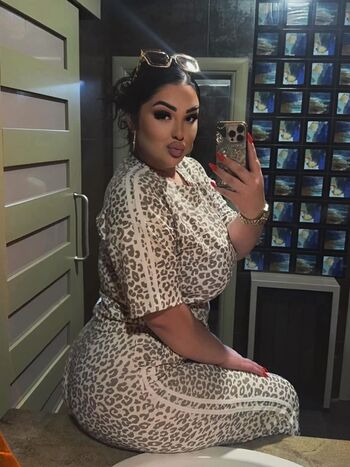 Full leaked Zenicke drolje private onlyfans photo