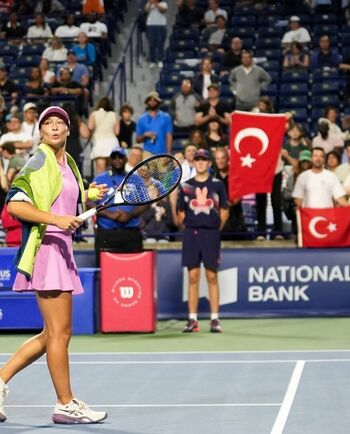Zeynep Sonmez