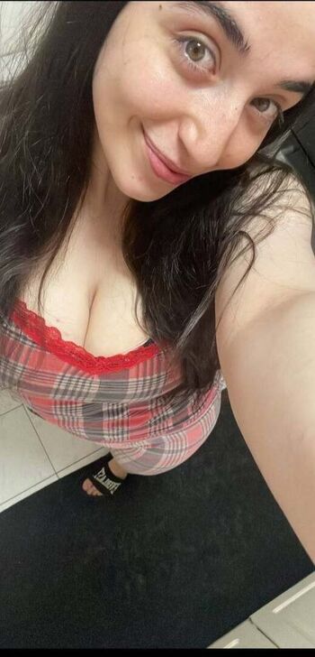 Full leaked Zeynepauss private onlyfans photo