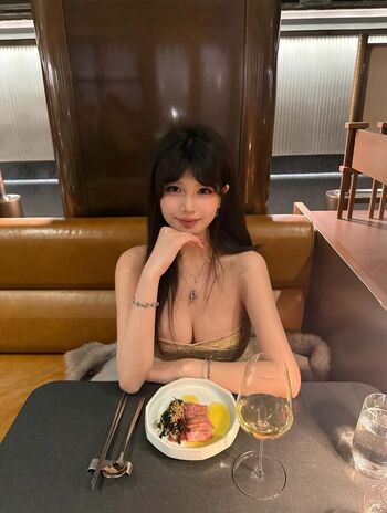 Full leaked Zhang xinmu private onlyfans photo