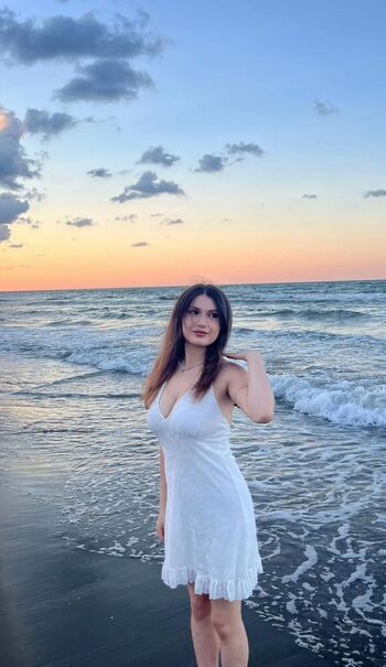 Full leaked Zhla private onlyfans photo