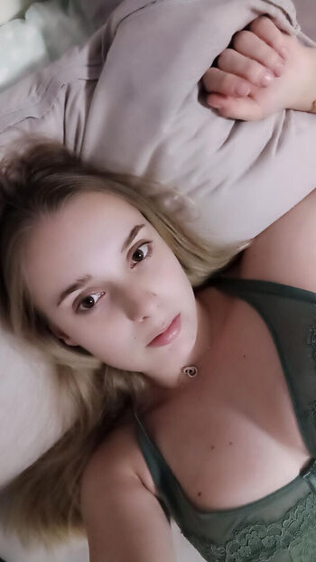 Full leaked Zoe anne may page private onlyfans photo