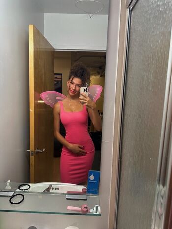 Full leaked Zoe harris private onlyfans photo