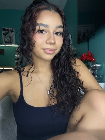 Full leaked Zoe hernan private onlyfans photo