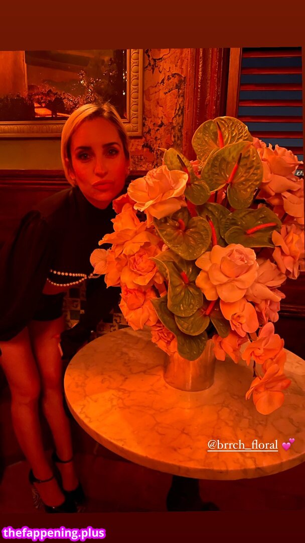 Zoe Lister Jones / https: / zoelisterjones नग्न OnlyFans फोटो #16