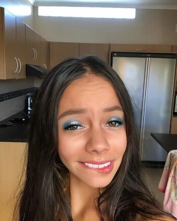 Full leaked Zoe manoek private onlyfans photo