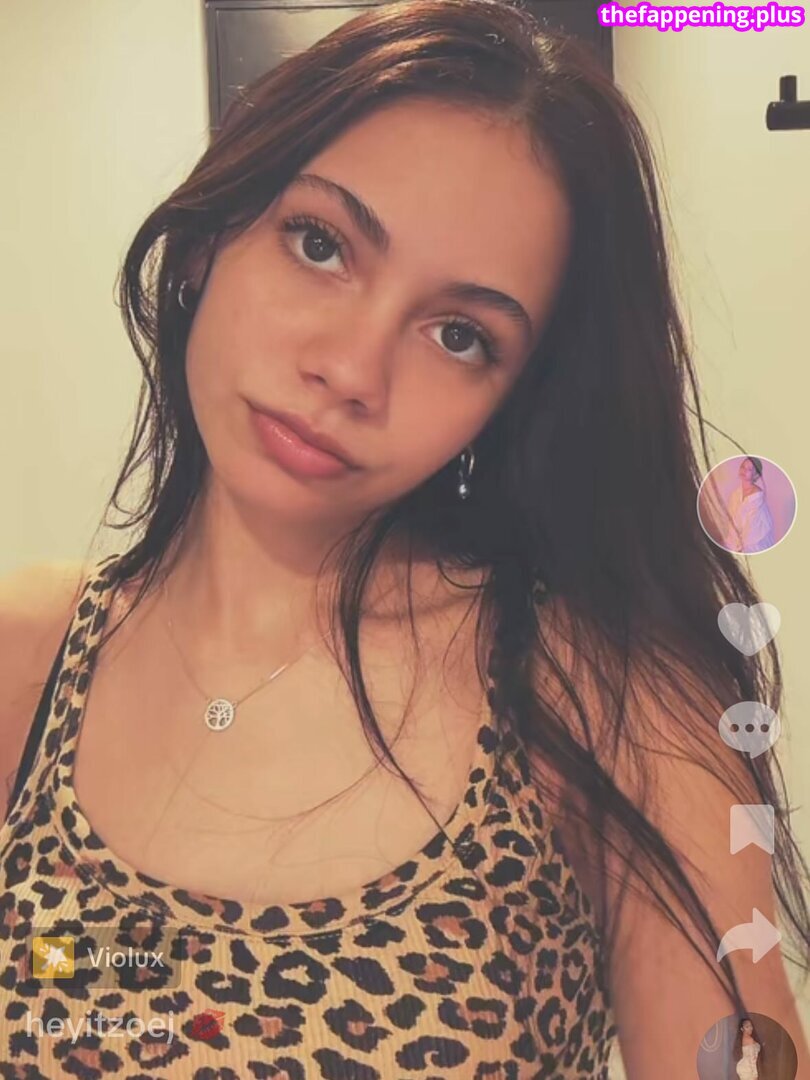 Zoe Manoek