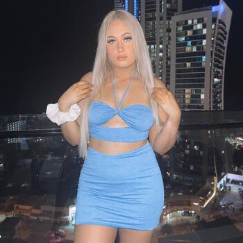 Full leaked Zoe mchugh page private onlyfans photo