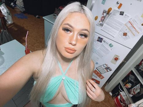 Full leaked Zoe mchugh private onlyfans photo