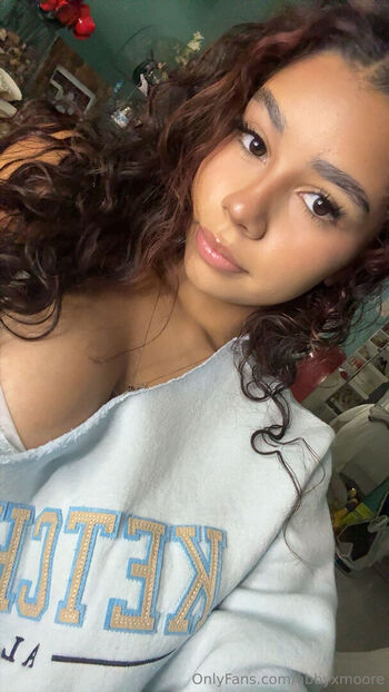 Full leaked Zoehernan private onlyfans photo