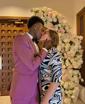 Full leaked Zoelivelovelift private onlyfans photo