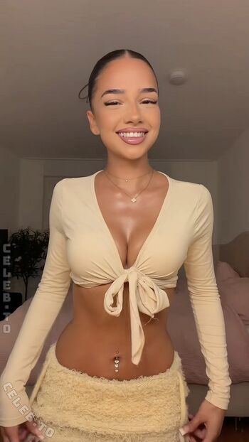 Full leaked Zoesalg private onlyfans photo