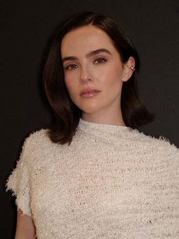 Full leaked Zoey deutch private onlyfans photo