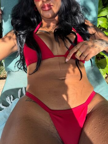 Zoey Sinn