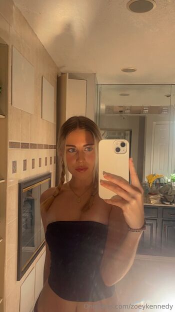 zoeykennedy