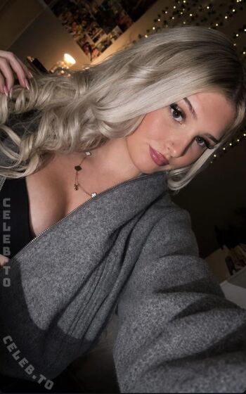 Full leaked Zoeynue private onlyfans photo