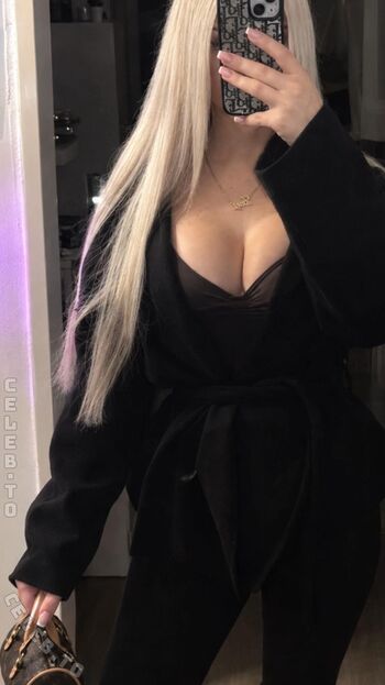 Full leaked Zoeynue private onlyfans photo