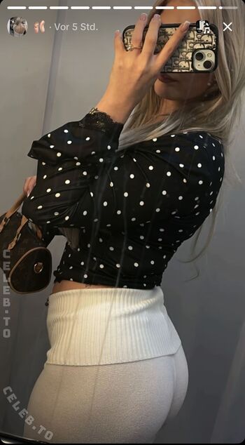 Full leaked Zoeynue private onlyfans photo
