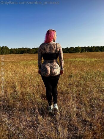 Full leaked Zombieprinzessin private onlyfans photo