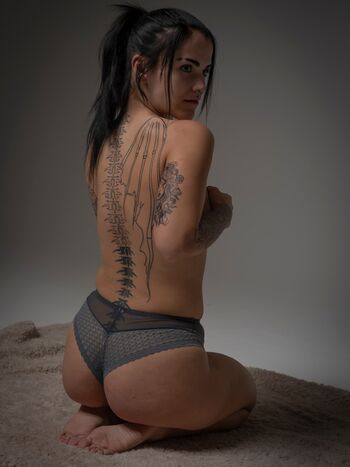 Full leaked Zsuuzsii only private onlyfans photo