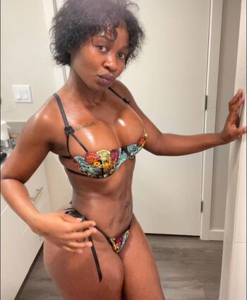 Full leaked Zuludoll private onlyfans photo