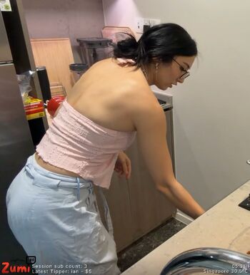 Full leaked Zumi private onlyfans photo