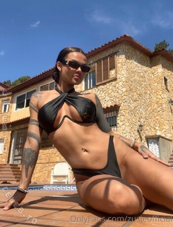 Full leaked Zusje private onlyfans photo